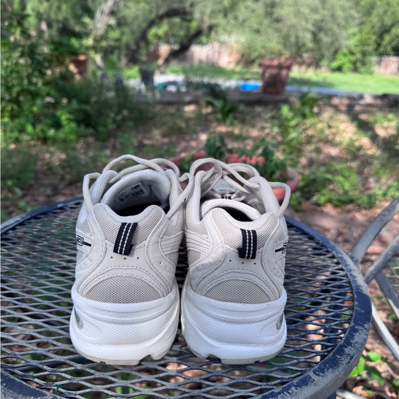 Women’s New Balance 530 - Picture 5 of 7